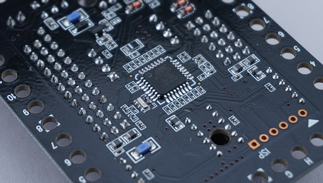 součástka mikropočítače